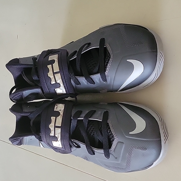 Nike Lebron Zoom Soldier 7 - Picture 2 of 7